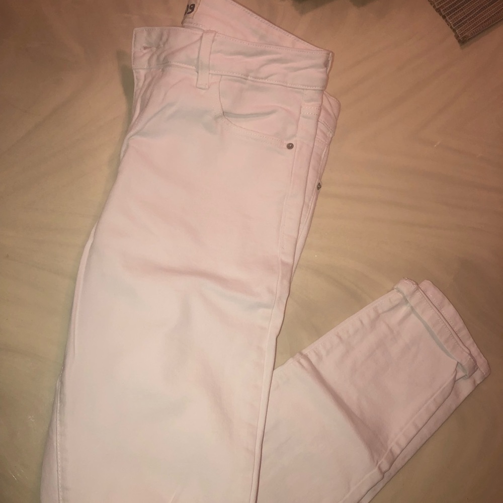 White skinny jeans